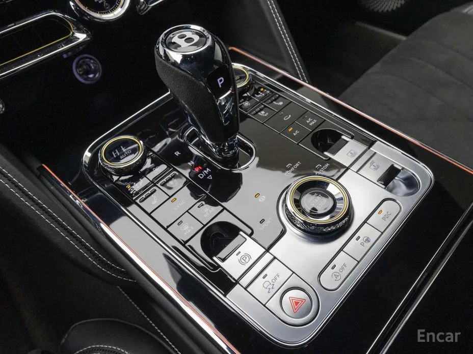 Фото 9 - Bentley Flying Spur