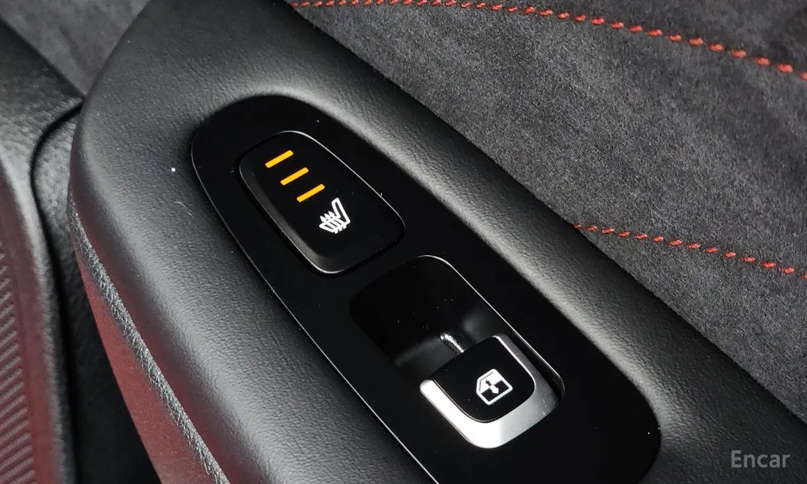 Фото 19 - Kia Stinger