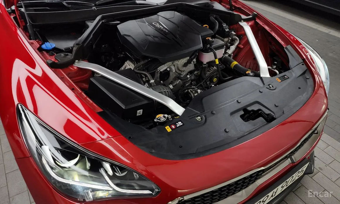 Фото 6 - Kia Stinger