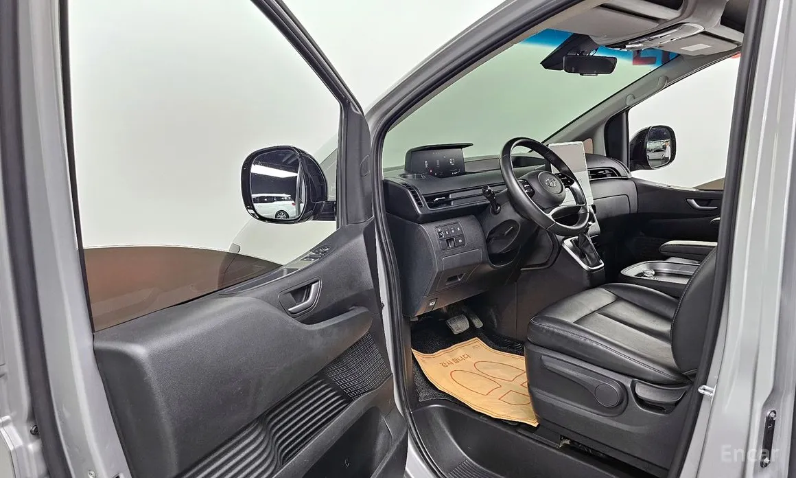 Фото 10 - Hyundai Staria