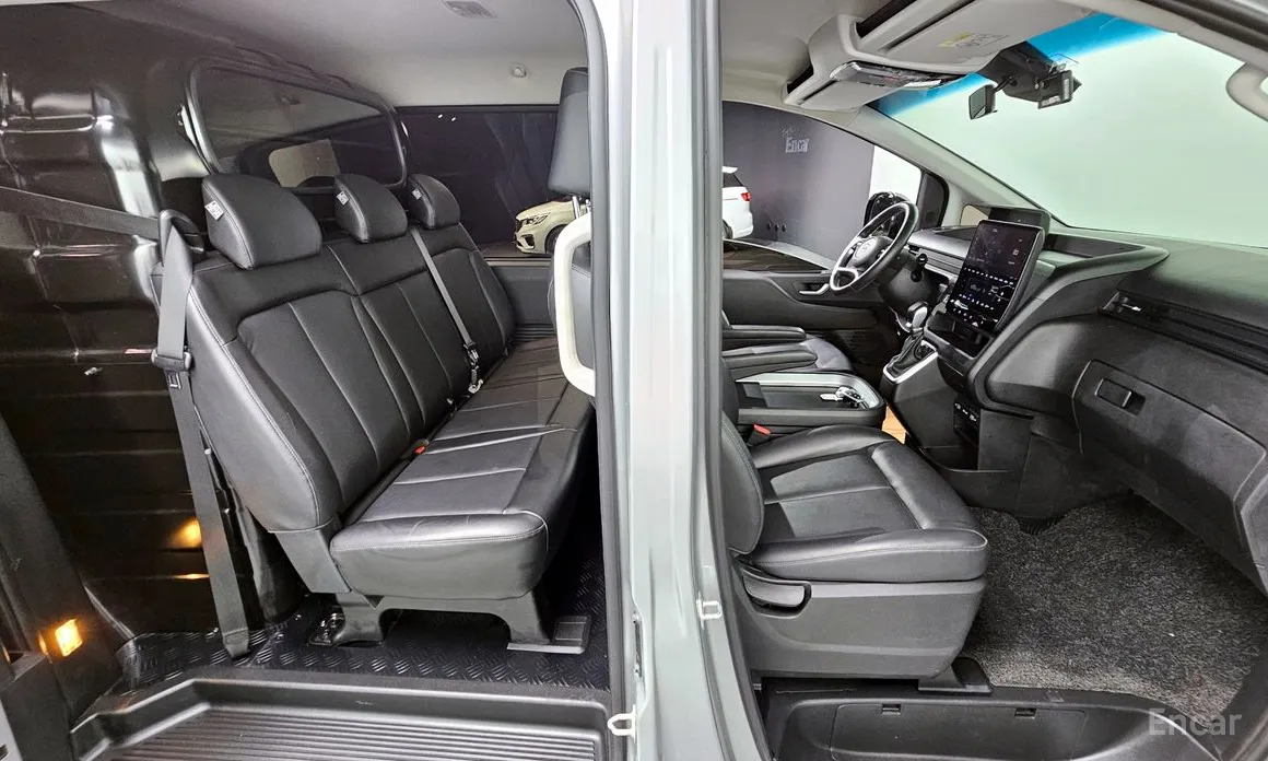 Фото 12 - Hyundai Staria