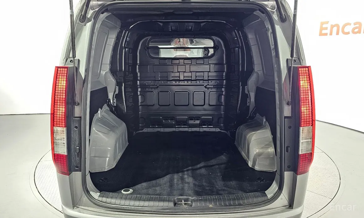 Фото 20 - Hyundai Staria