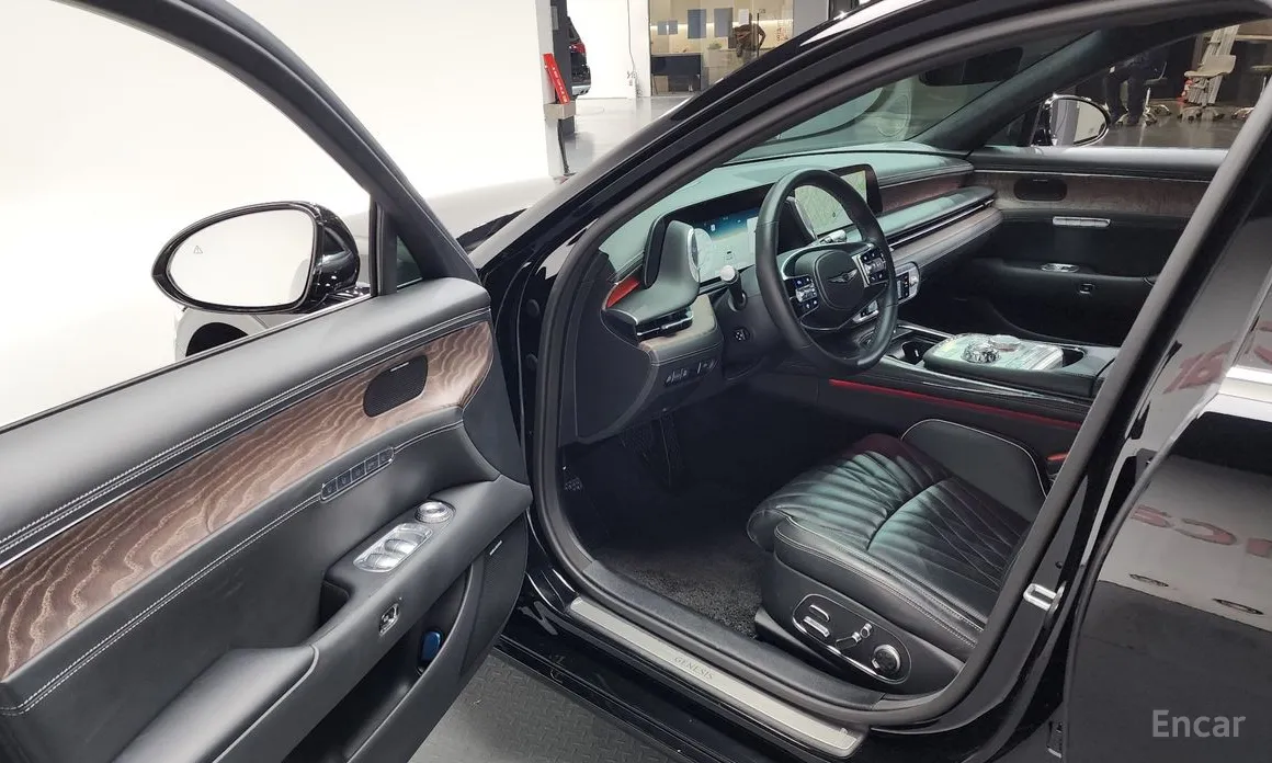 Фото 11 - Genesis G90