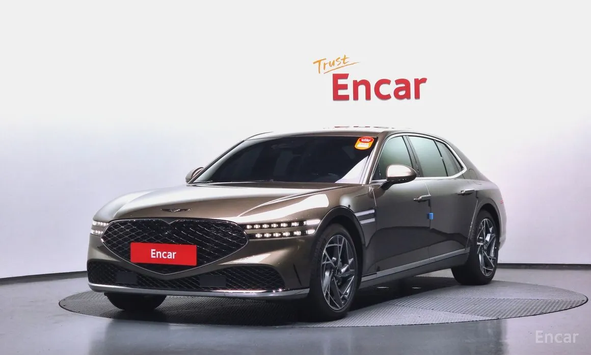 Фото 1 - Genesis G90