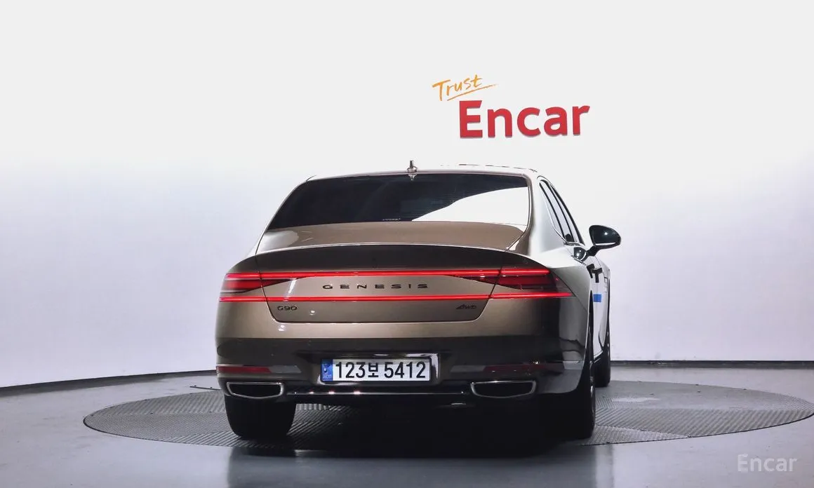 Фото 4 - Genesis G90