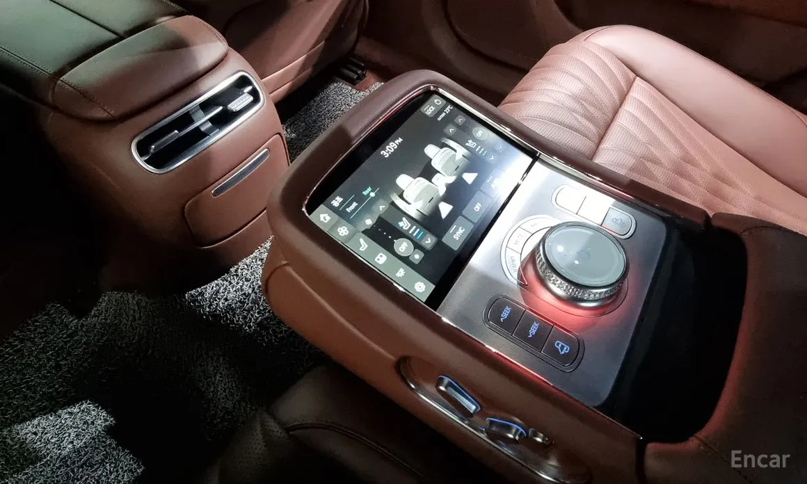 Фото 9 - Genesis G90