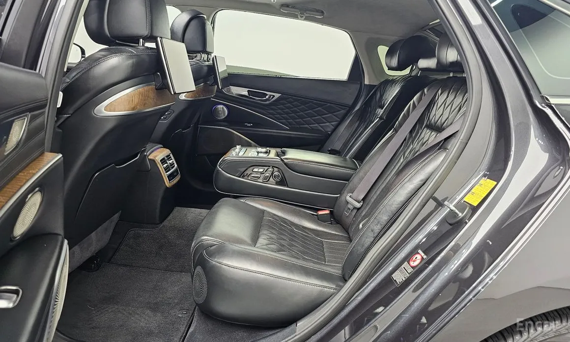 Фото 12 - Kia K9