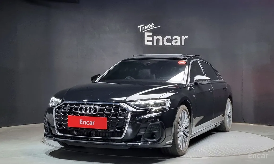 Фото 1 - Audi A8