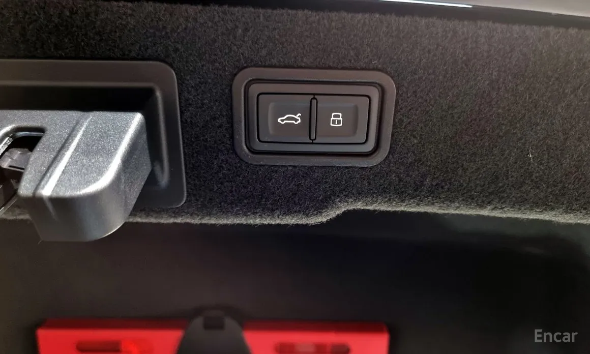 Фото 20 - Audi A8