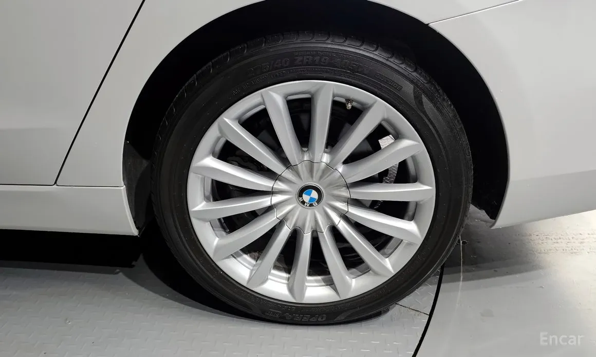 Photo 5 - BMW Gran Turismo