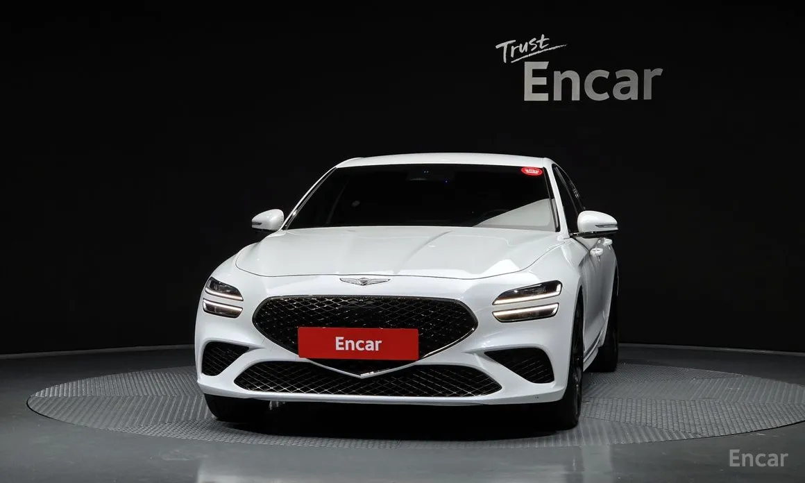 Фото 3 - Genesis G70