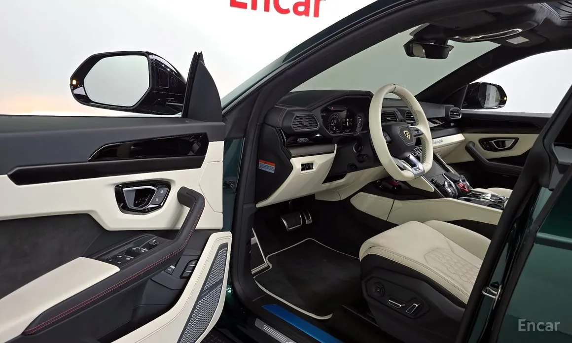 Фото 11 - Lamborghini Urus