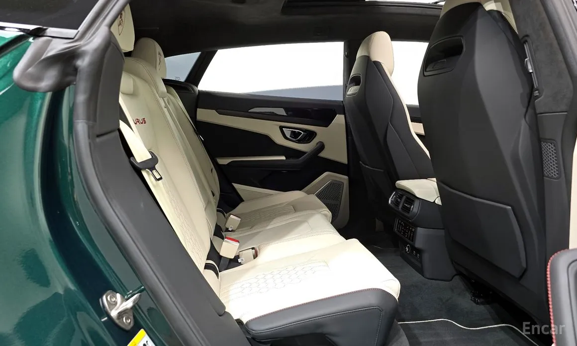 Фото 12 - Lamborghini Urus