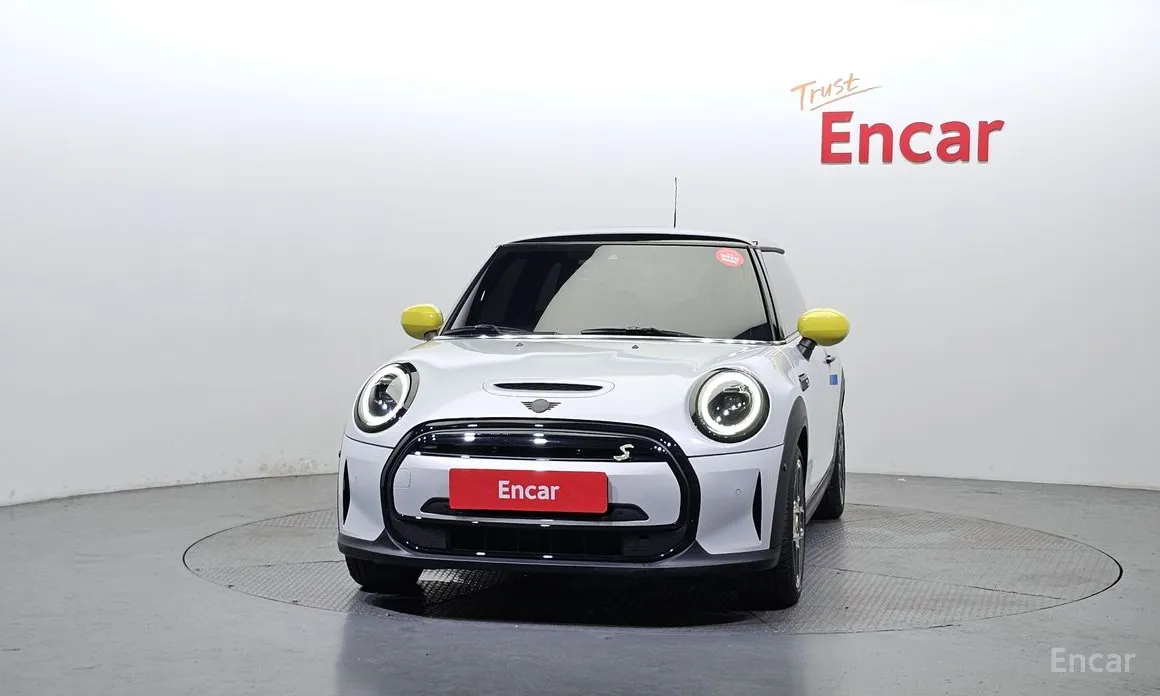 Фото 3 - Mini Cooper