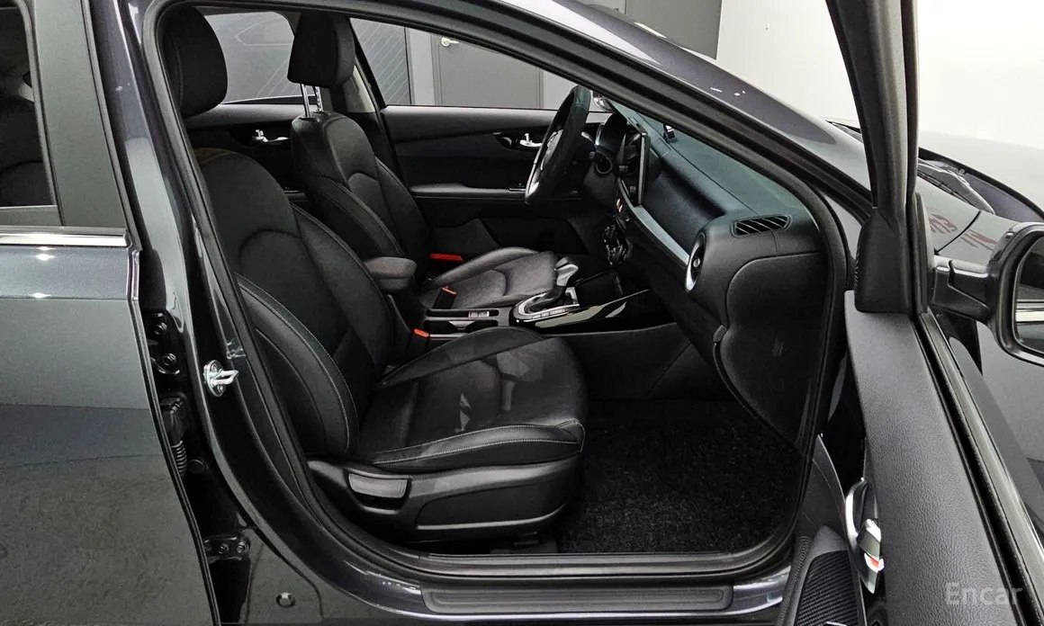 Фото 12 - Kia K3