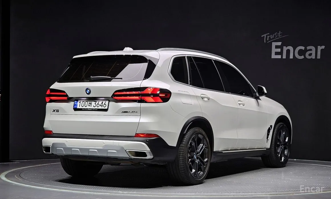 Фото 2 - BMW X5