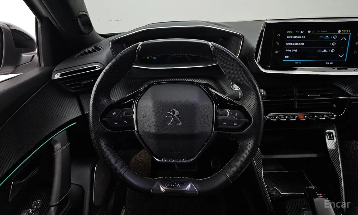 Фото 16 - Peugeot 2008