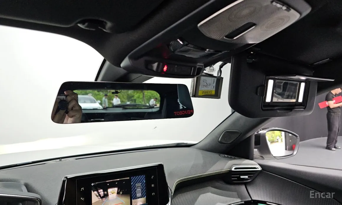 Фото 19 - Peugeot 2008