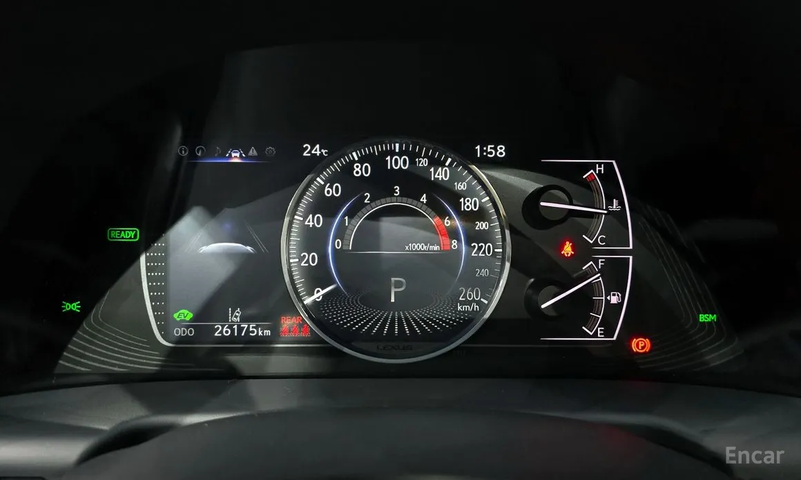 Фото 8 - Lexus ES