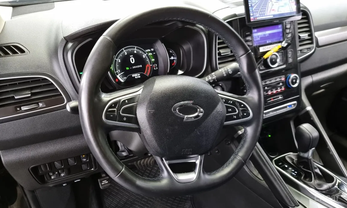 Фото 7 - Renault QM6