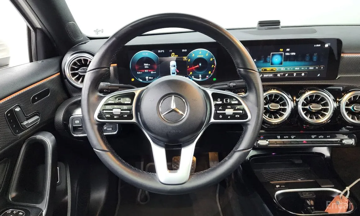 Фото 13 - Mercedes-Benz A-Class