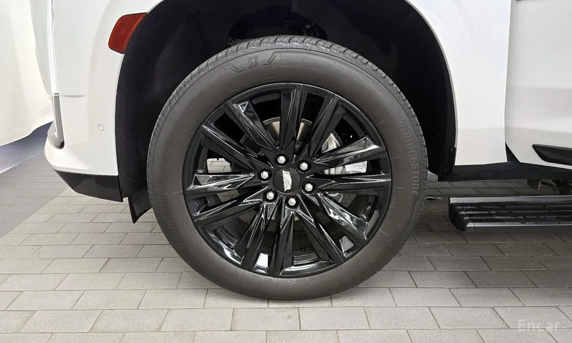 Фото 5 - Cadillac Escalade