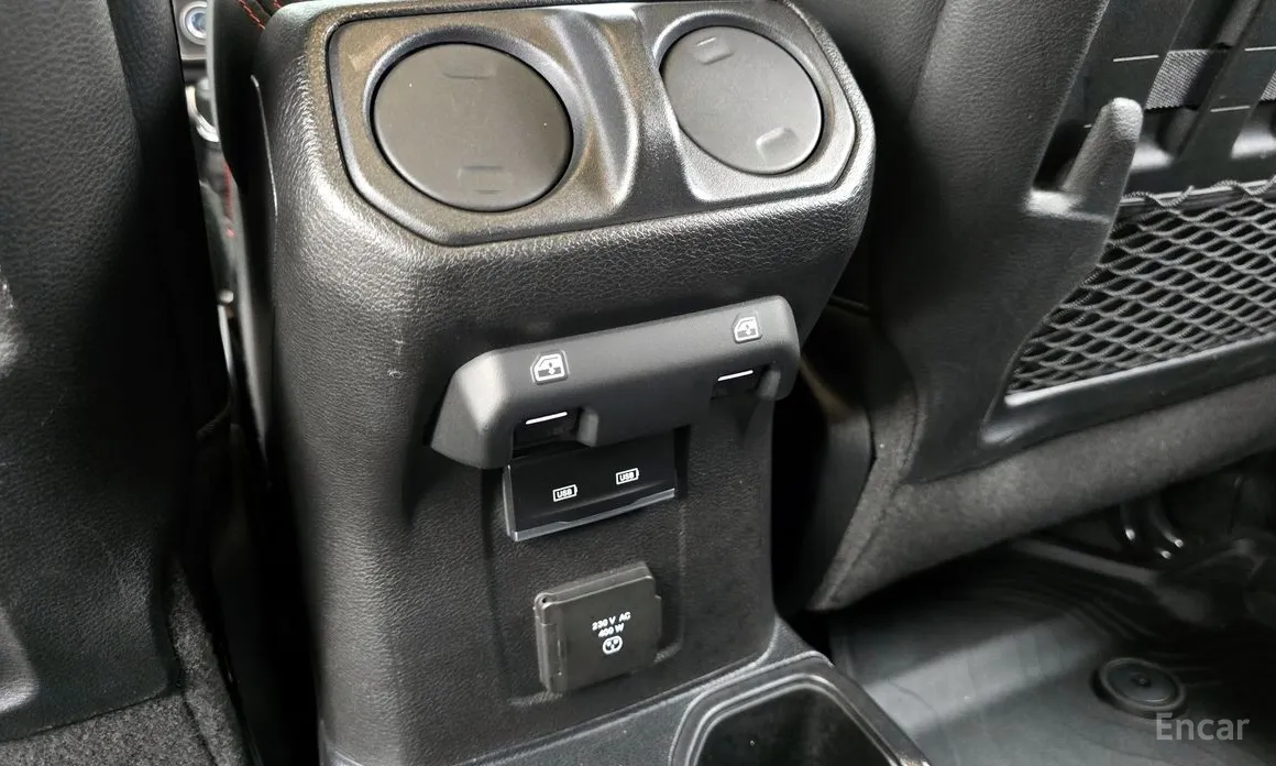 Фото 19 - Jeep Gladiator