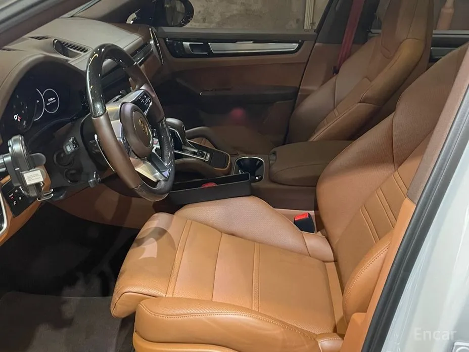 Фото 13 - Porsche Cayenne