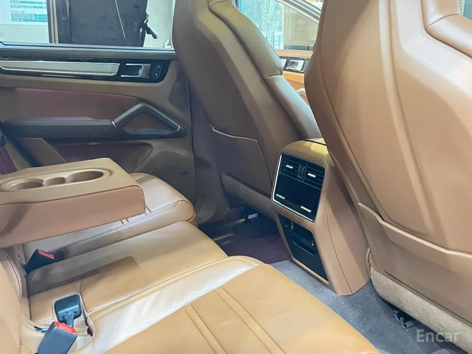 Фото 15 - Porsche Cayenne