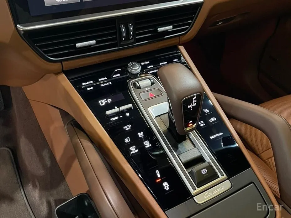 Фото 16 - Porsche Cayenne