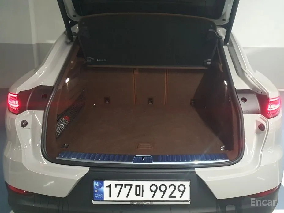 Фото 18 - Porsche Cayenne