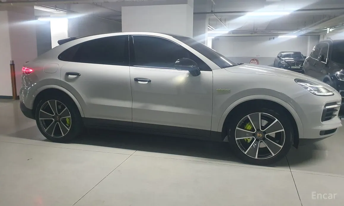 Фото 7 - Porsche Cayenne