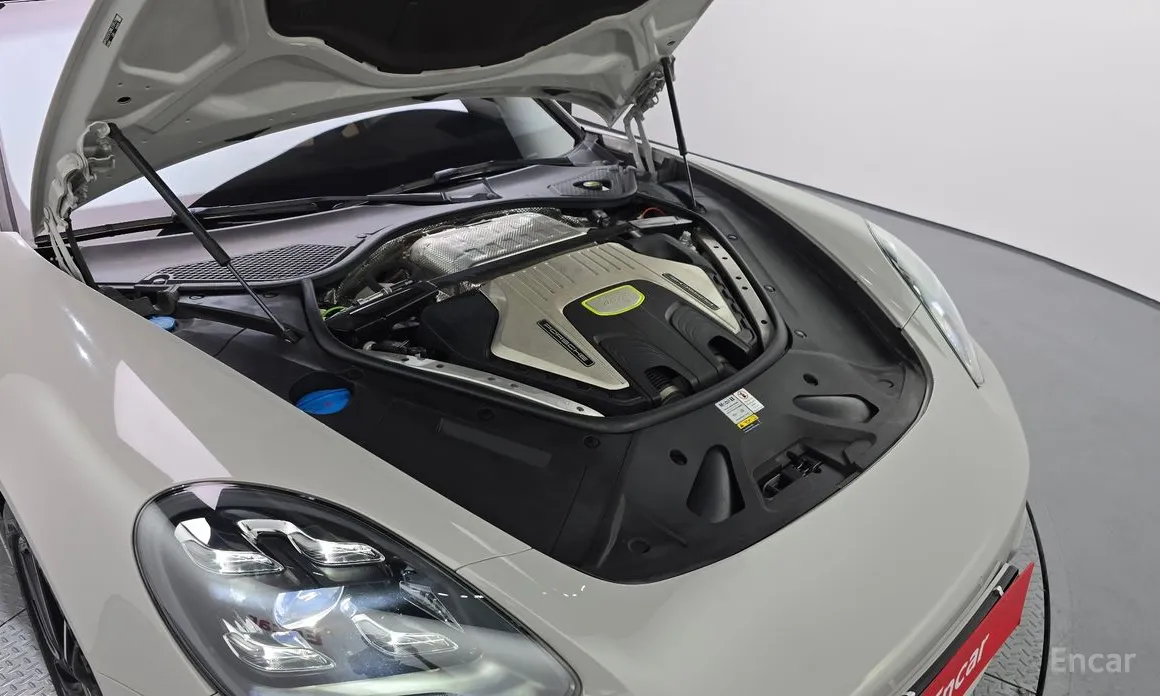 Фото 20 - Porsche Panamera