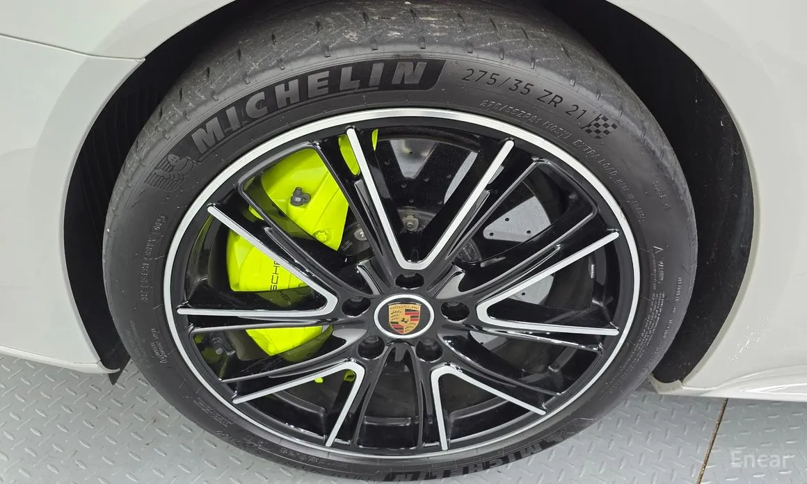 Фото 5 - Porsche Panamera