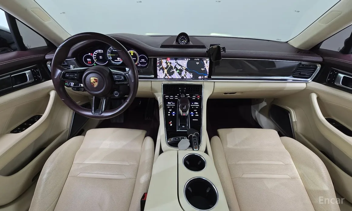 Фото 6 - Porsche Panamera