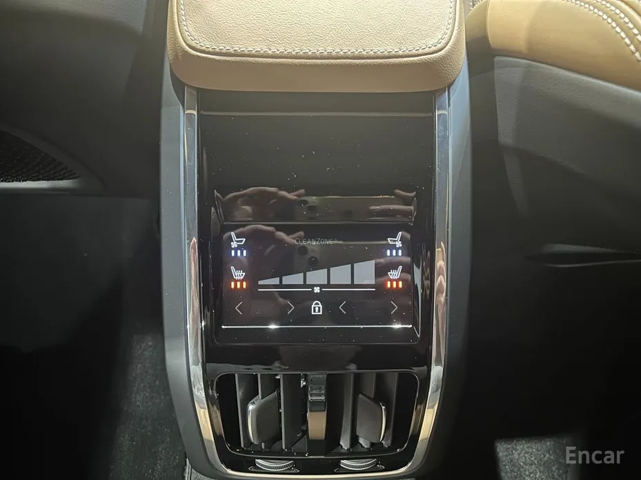 Фото 14 - Volvo S90