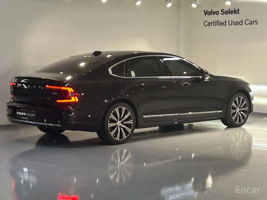 Фото 2 - Volvo S90