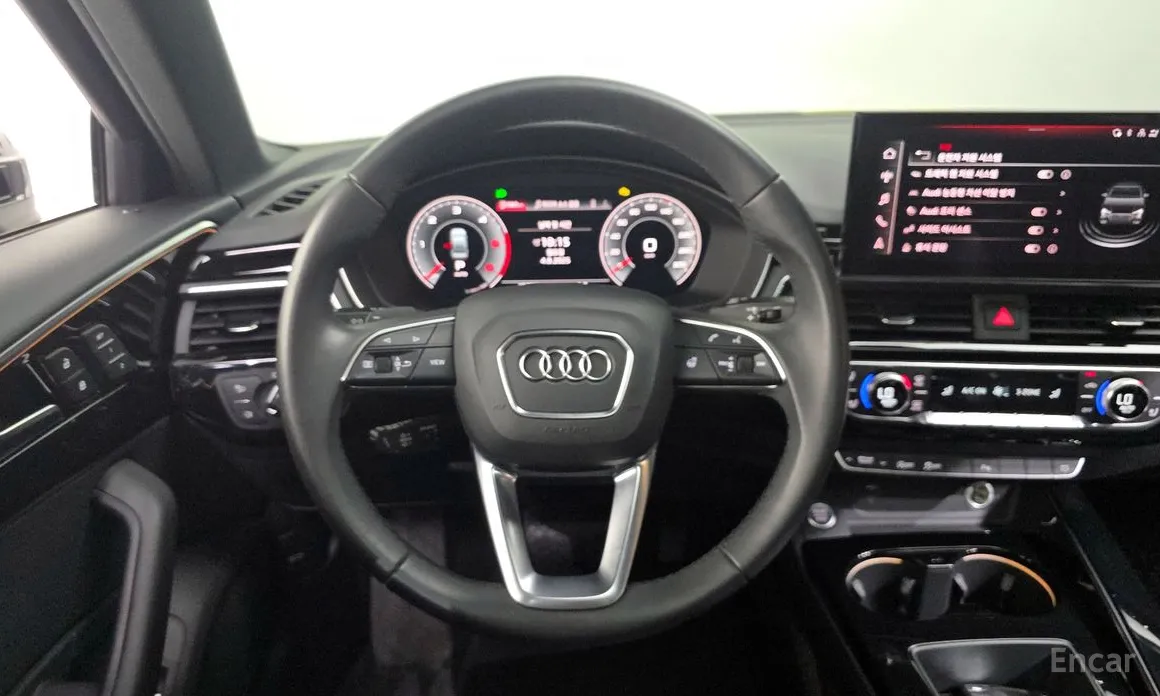 Фото 13 - Audi A4