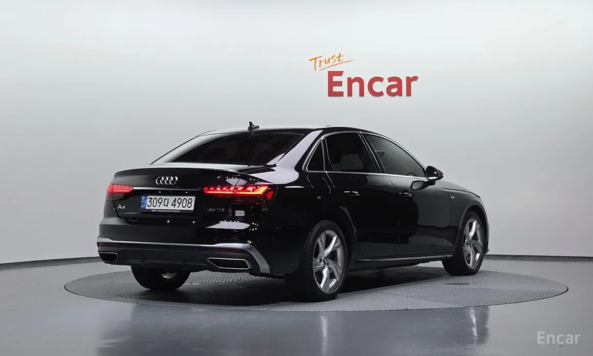 Фото 2 - Audi A4