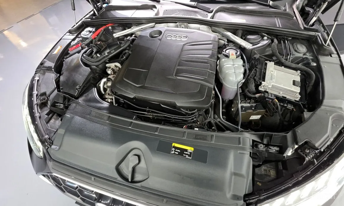 Фото 6 - Audi A4