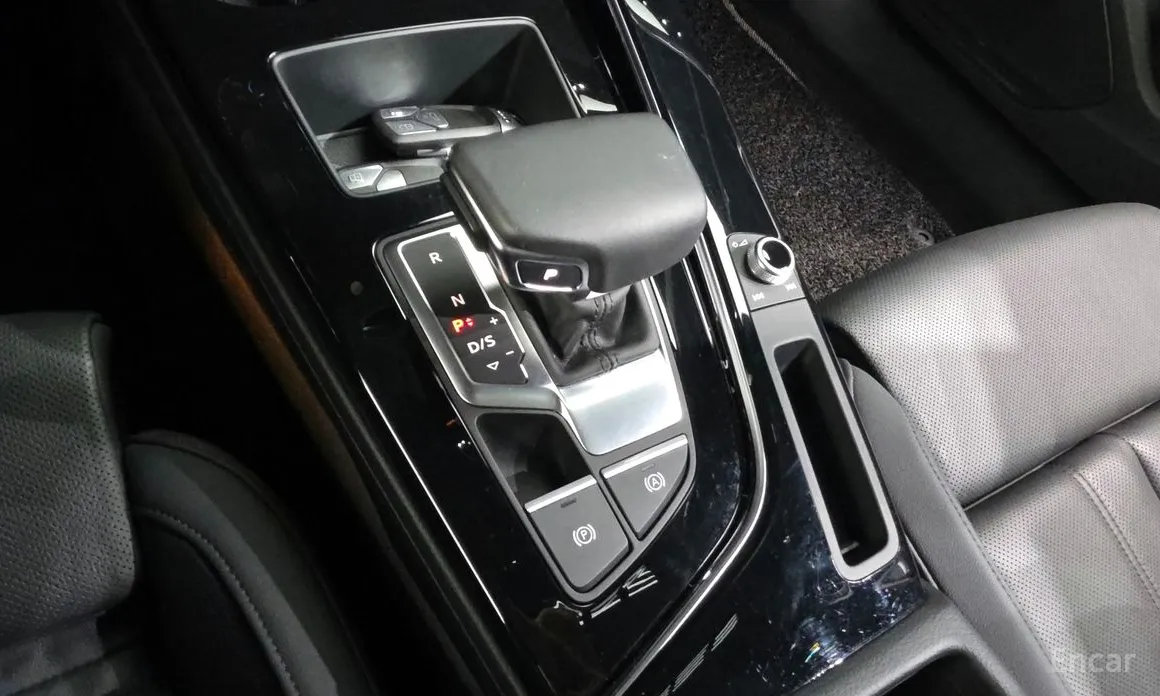 Фото 9 - Audi A4