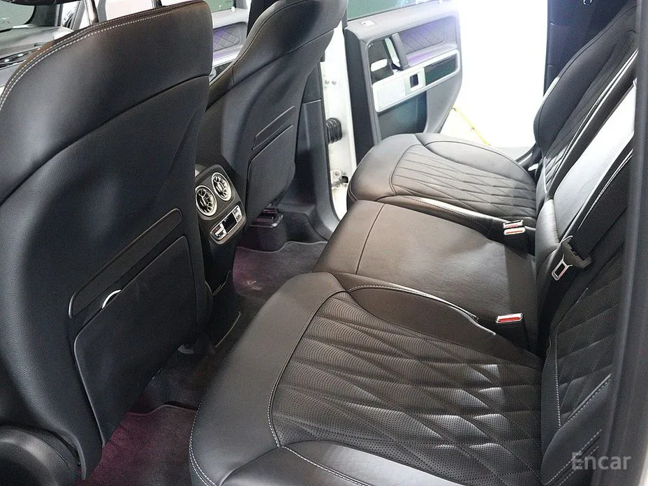 Фото 10 - Mercedes-Benz G-Class