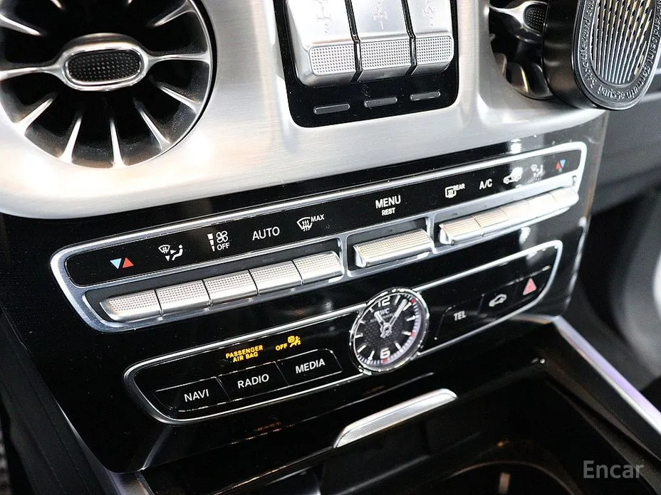 Фото 19 - Mercedes-Benz G-Class