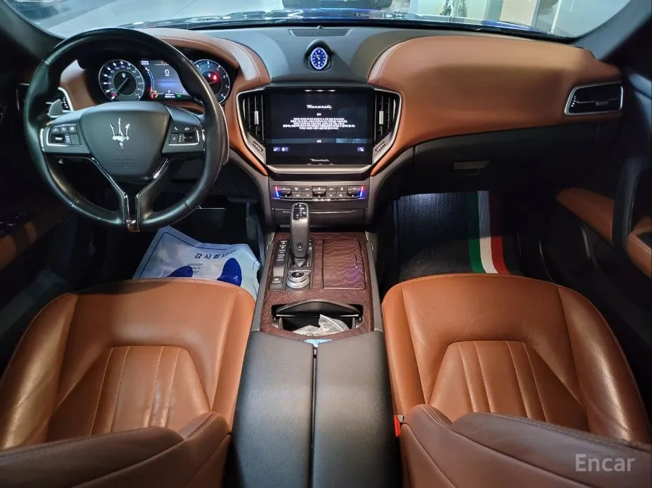 Фото 10 - Maserati Ghibli