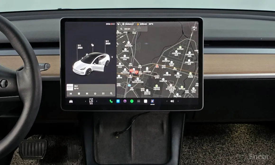 Фото 14 - Tesla Model 3