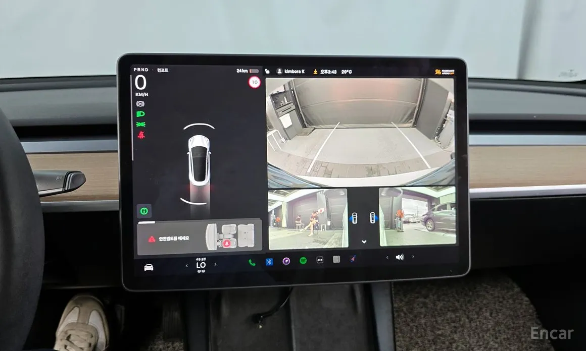 Фото 15 - Tesla Model 3