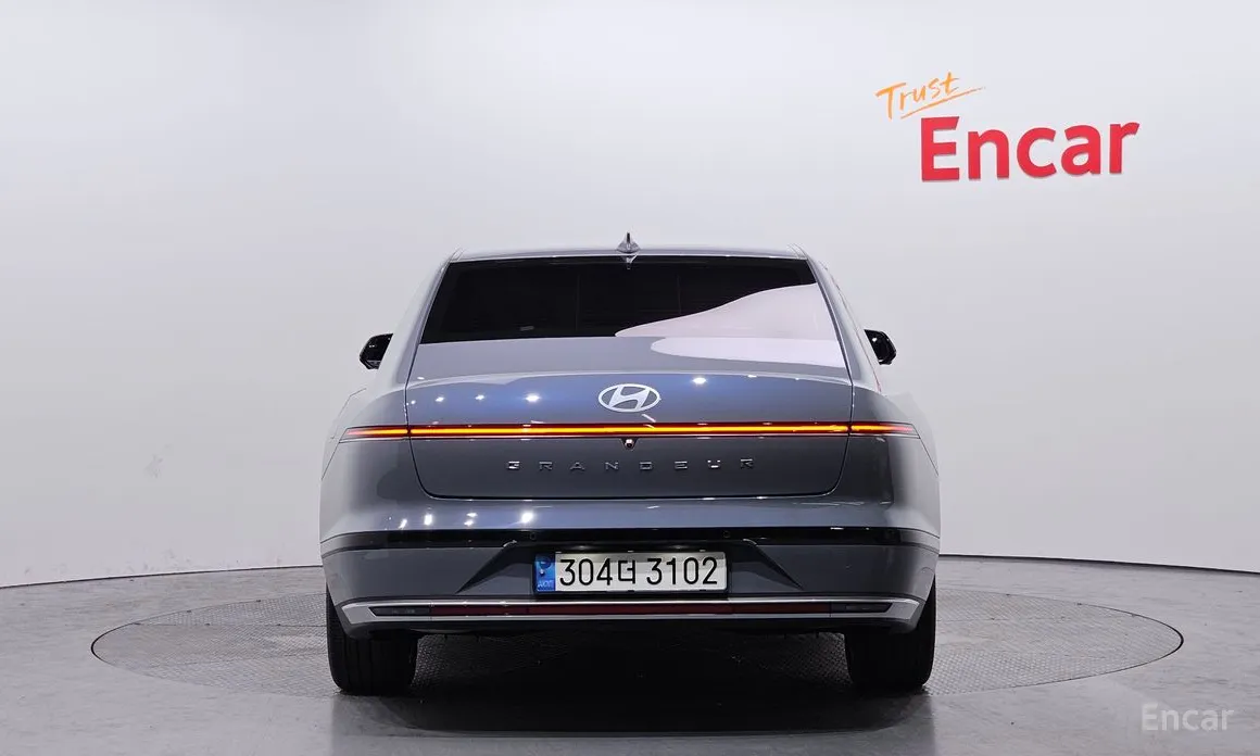 Фото 4 - Hyundai Grandeur