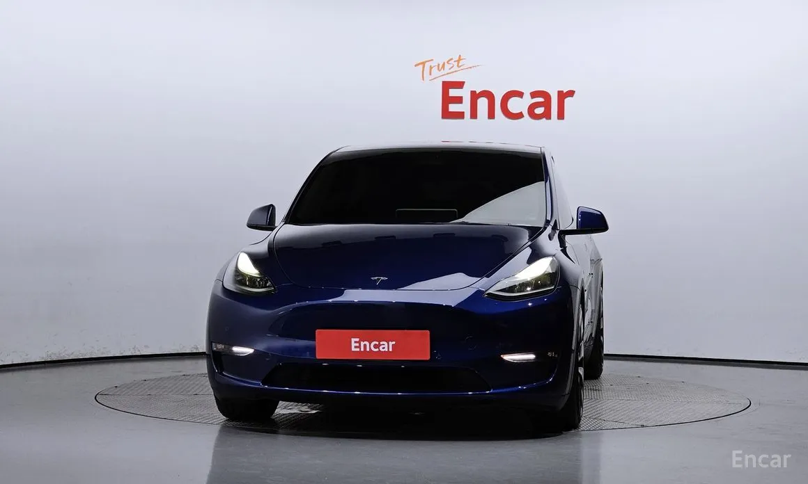 Фото 3 - Tesla Model Y