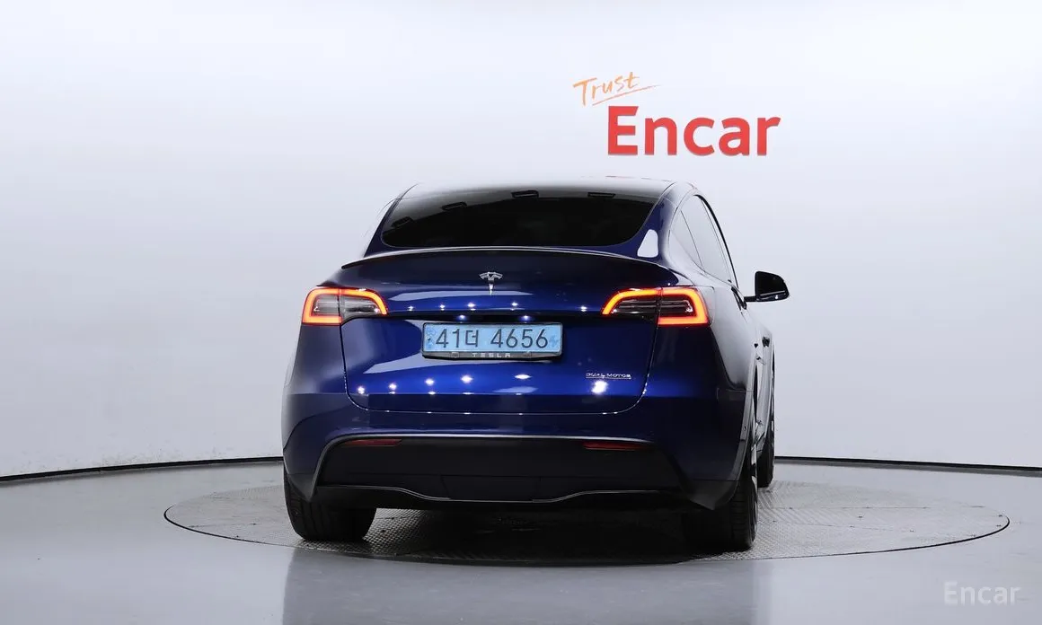 Фото 4 - Tesla Model Y