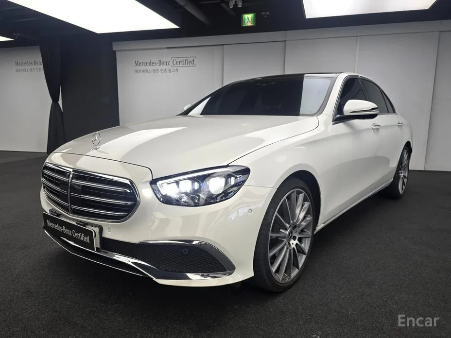 Фото 1 - Mercedes-Benz E-Class